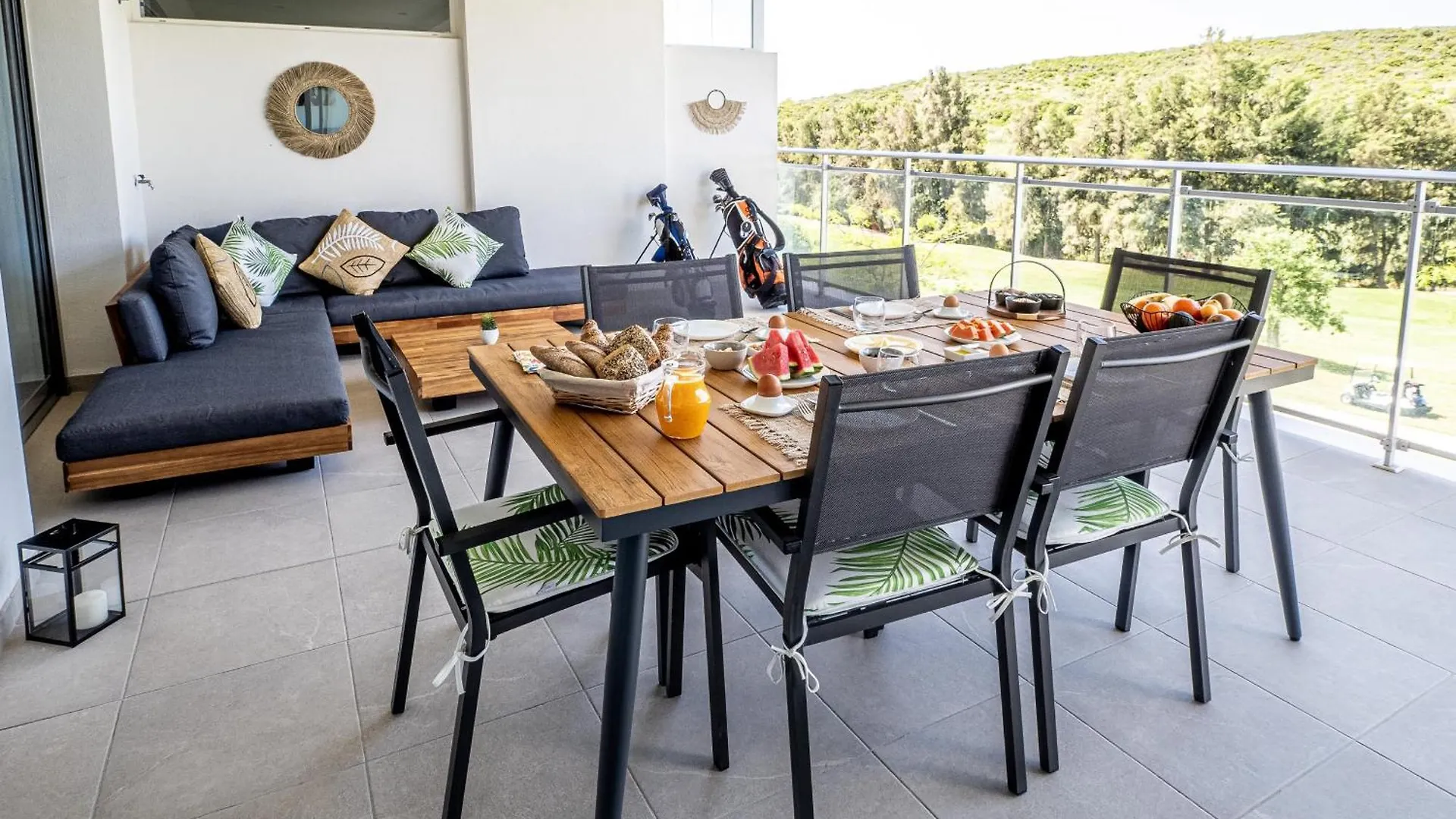 Casares Green 2384
