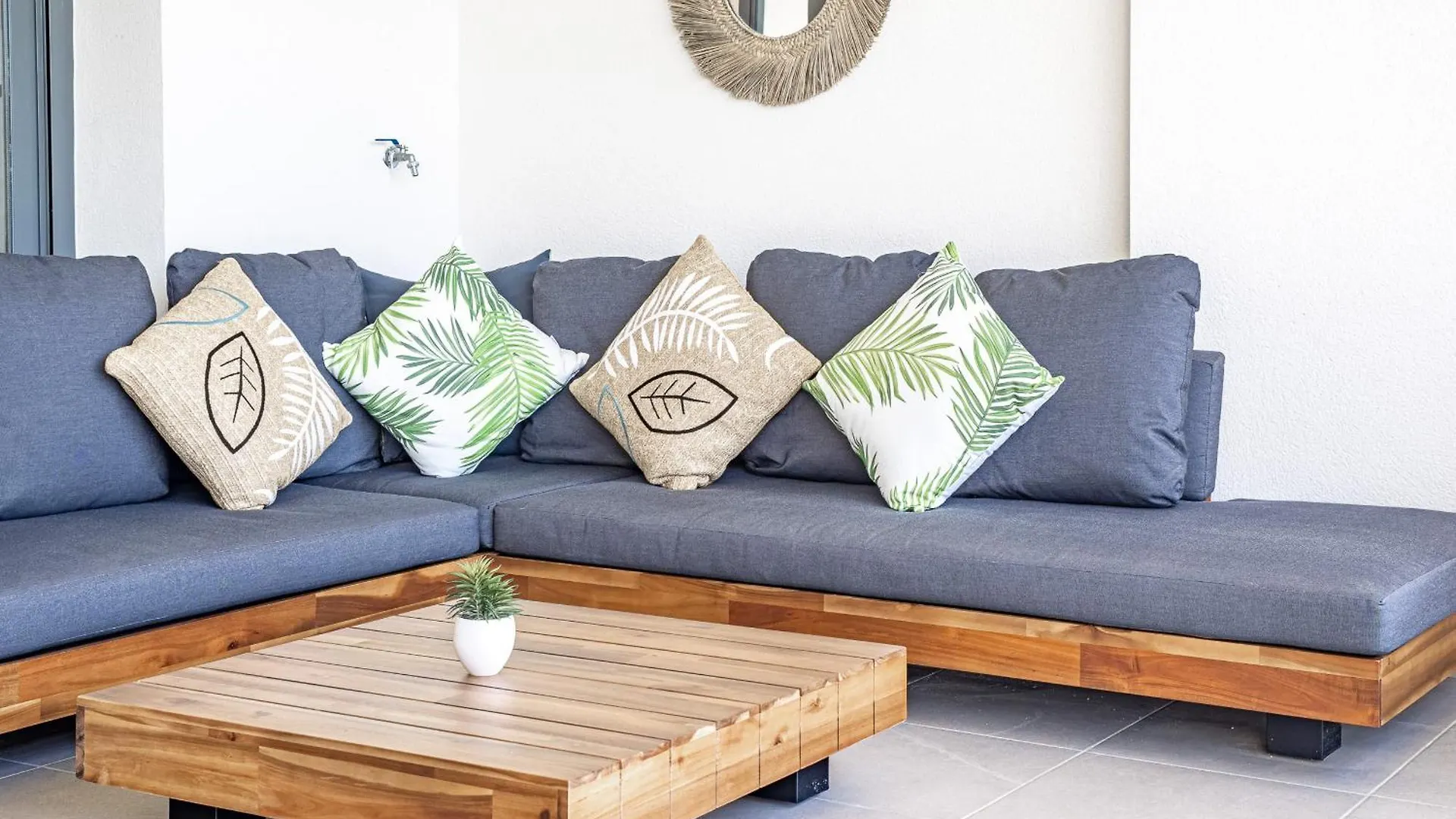 Casares Green 2384 Apartment